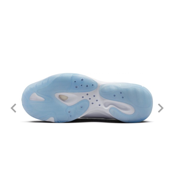 Air Jordan 11 CMFT Low Shoes - Picture 2 of 13